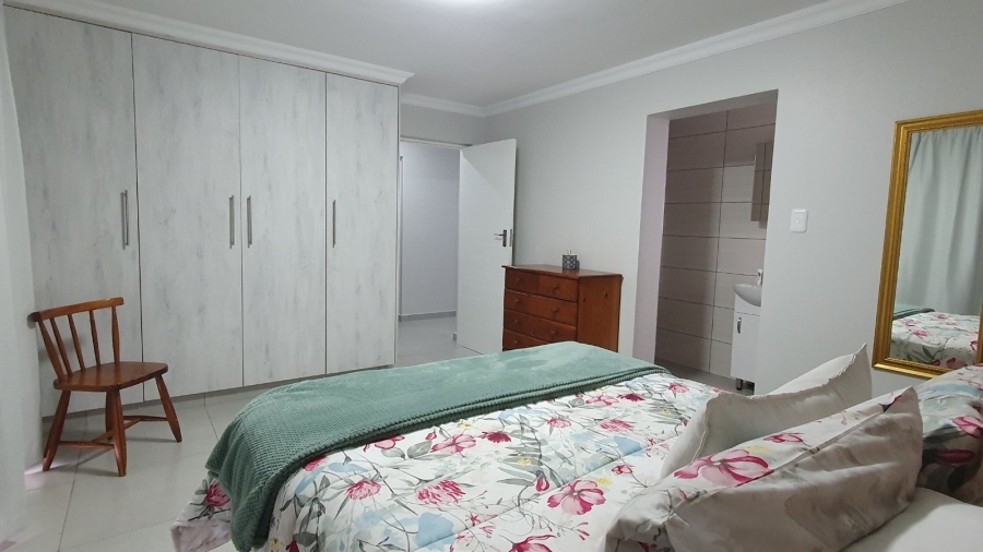 3 Bedroom Property for Sale in Dana Bay Western Cape